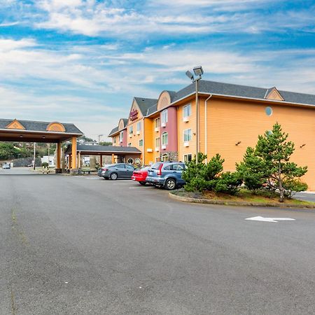 Palace Inn & Suites Lincoln City Esterno foto