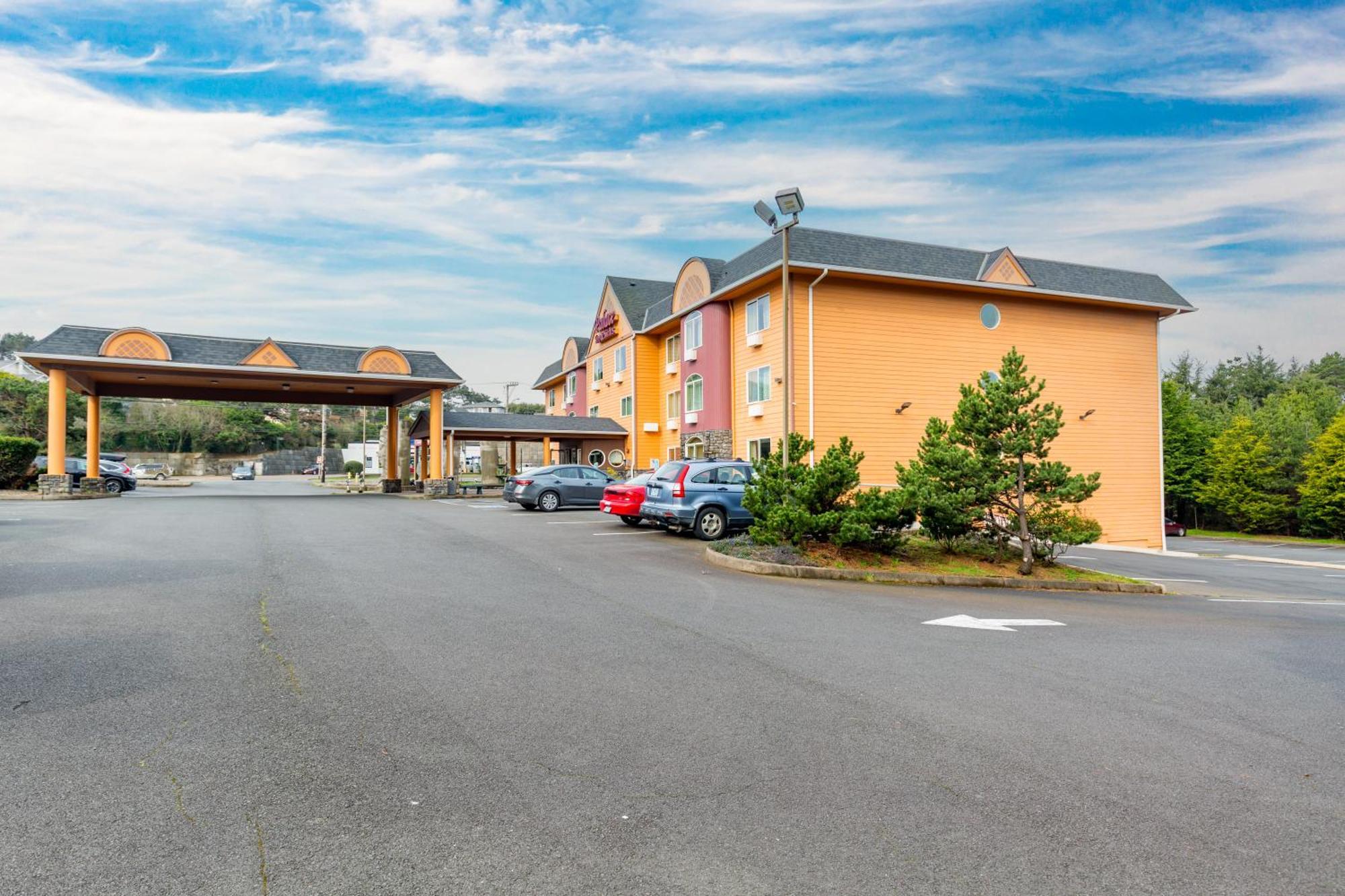Palace Inn & Suites Lincoln City Esterno foto