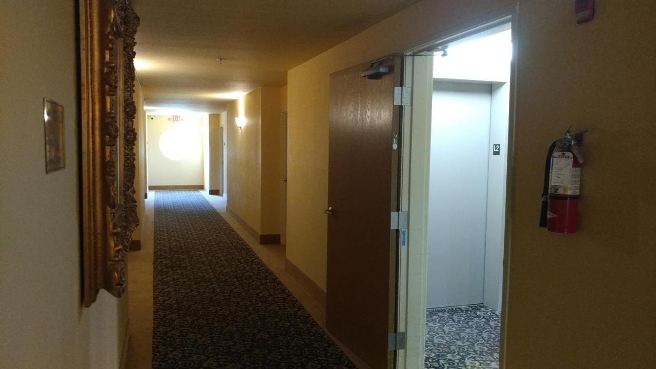 Palace Inn & Suites Lincoln City Esterno foto