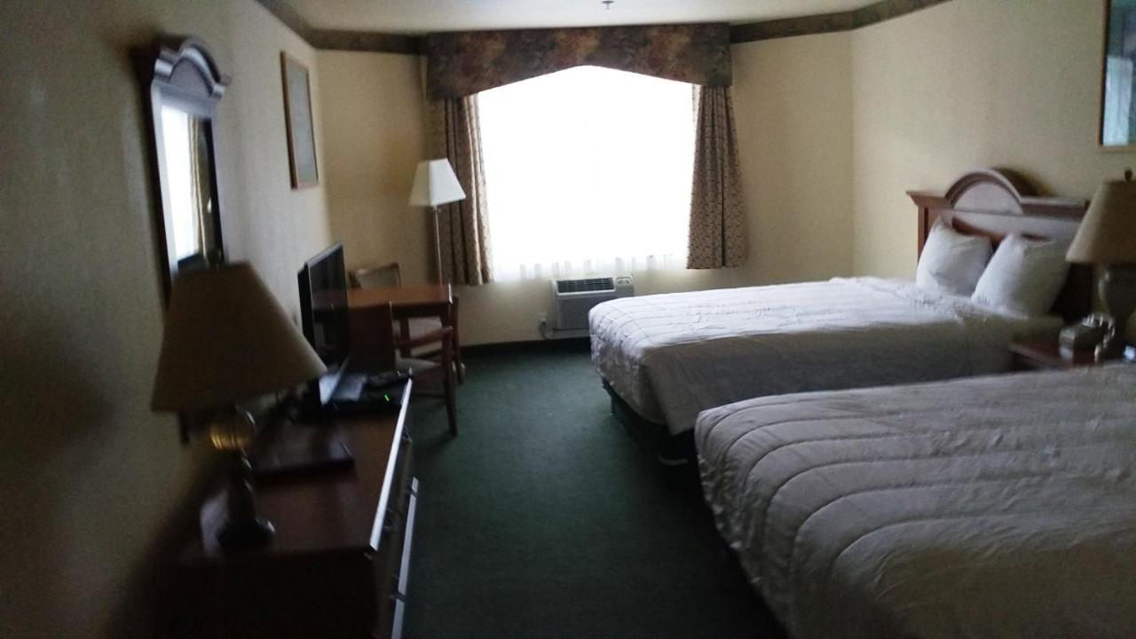 Palace Inn & Suites Lincoln City Esterno foto