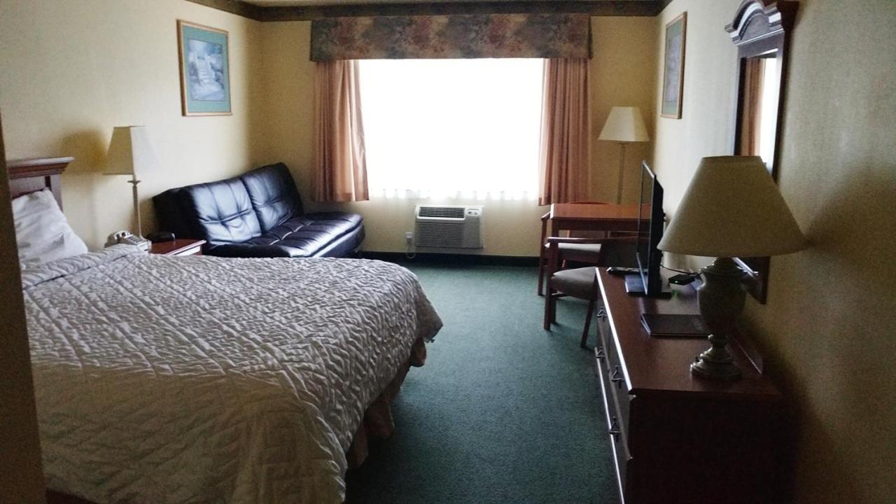 Palace Inn & Suites Lincoln City Esterno foto