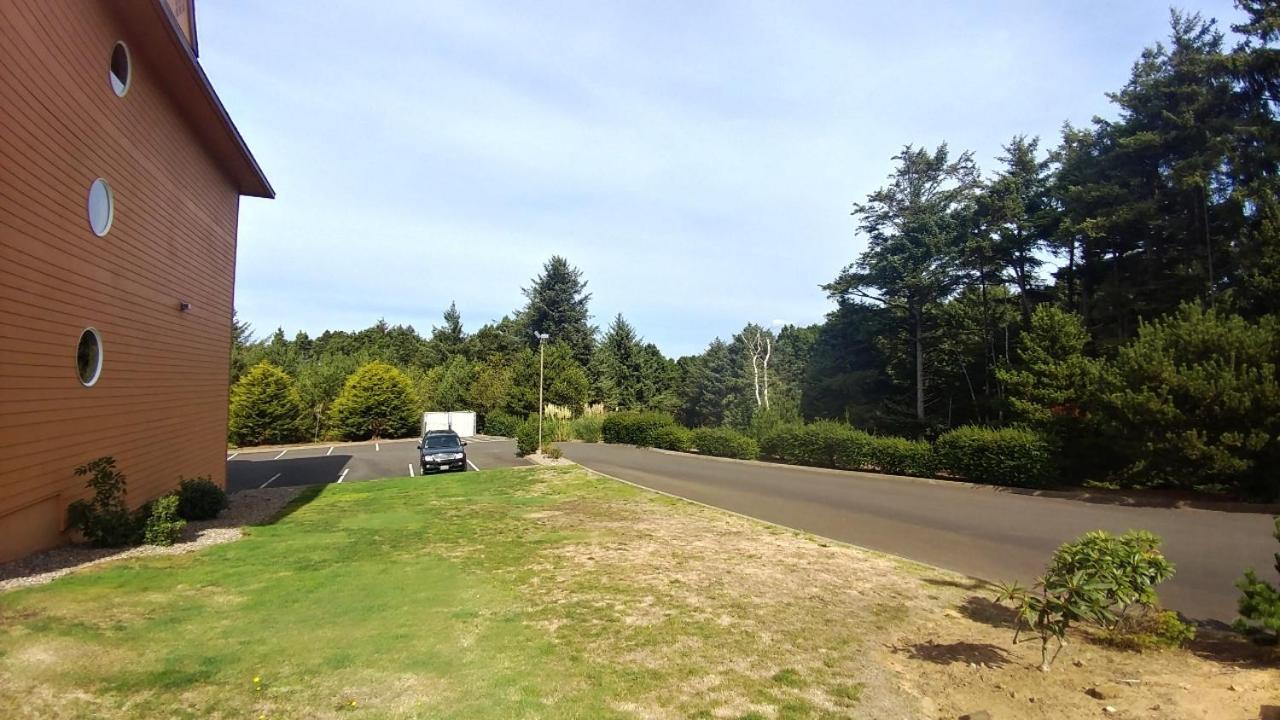 Palace Inn & Suites Lincoln City Esterno foto