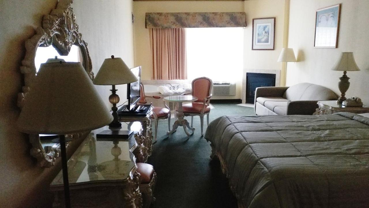 Palace Inn & Suites Lincoln City Esterno foto