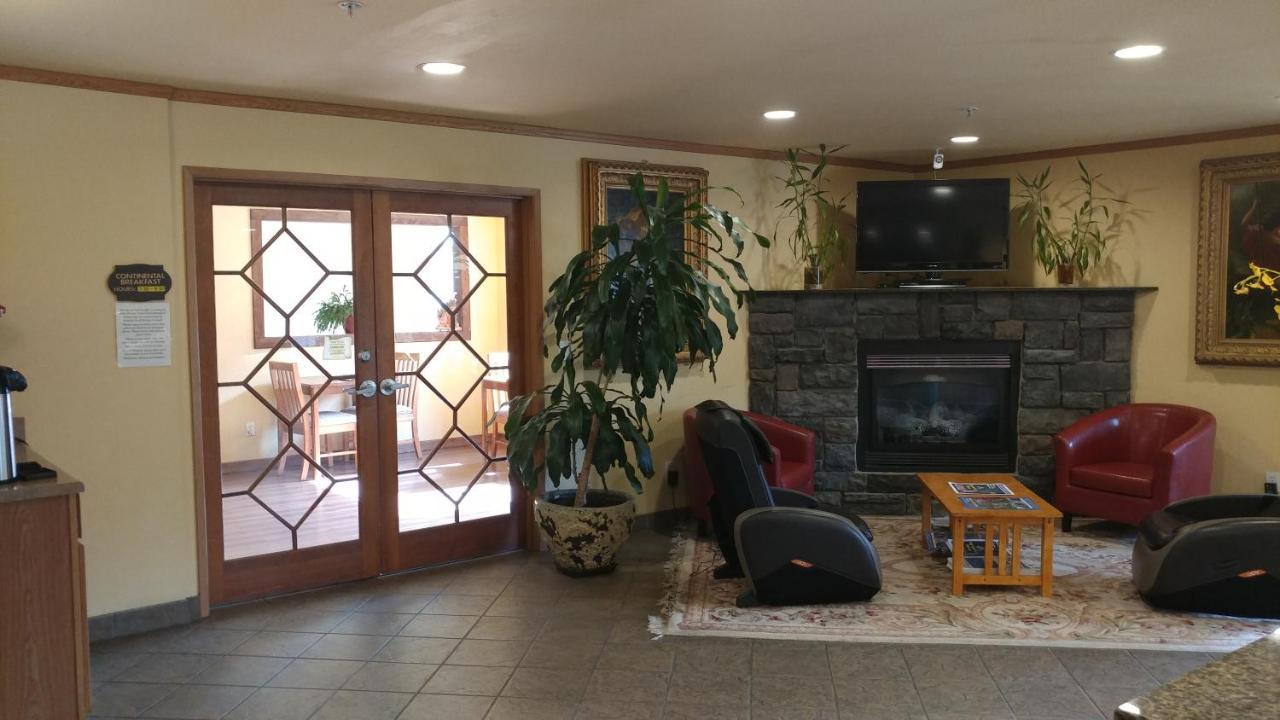 Palace Inn & Suites Lincoln City Esterno foto