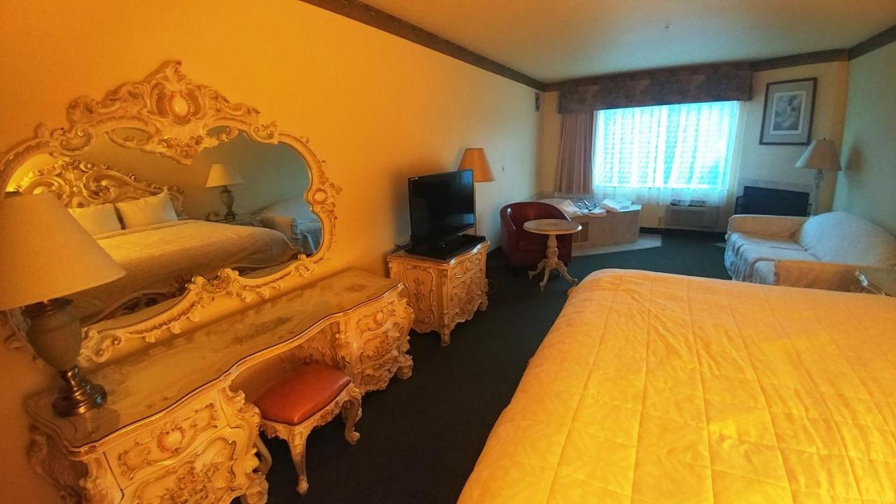 Palace Inn & Suites Lincoln City Esterno foto