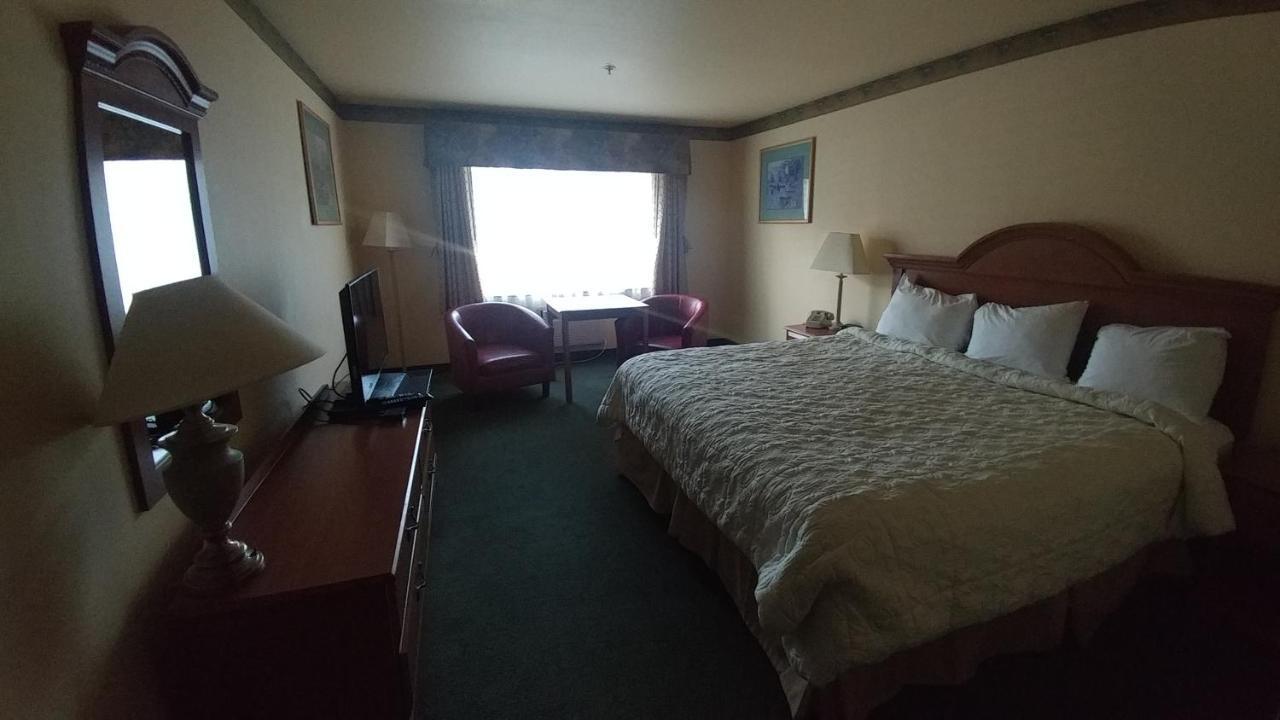 Palace Inn & Suites Lincoln City Esterno foto