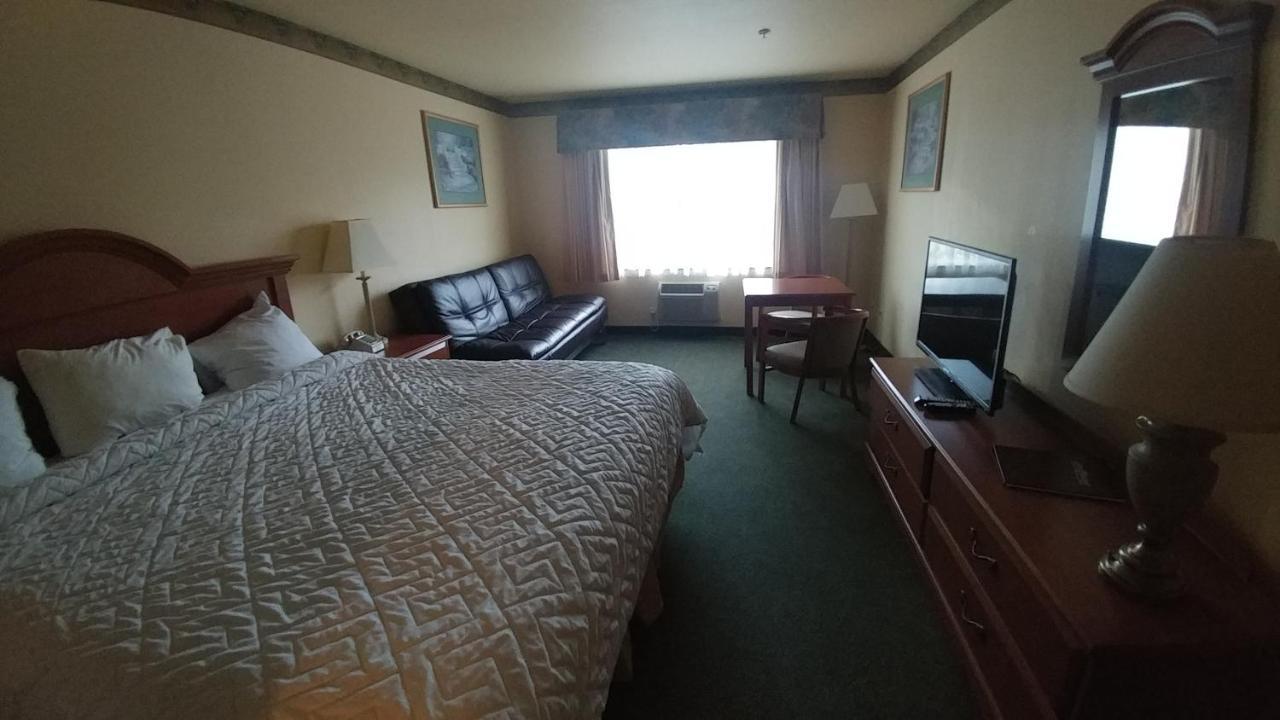 Palace Inn & Suites Lincoln City Esterno foto